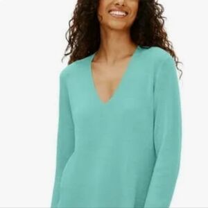 Eileen Fisher Oraganic Linen  V Neck Lightweight #2441